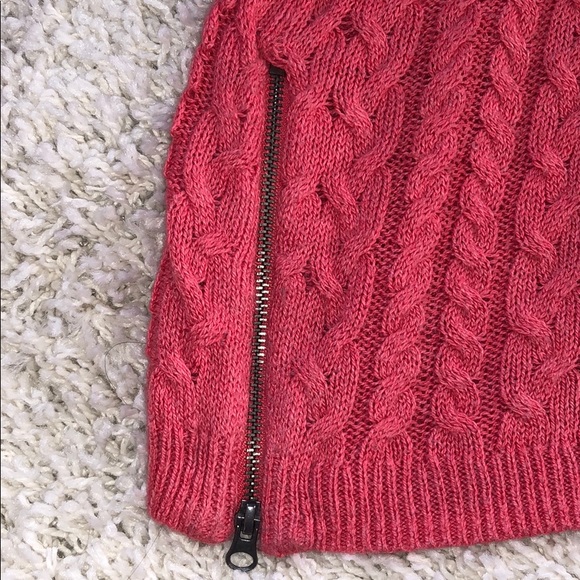 Sweater - Picture 4 of 6